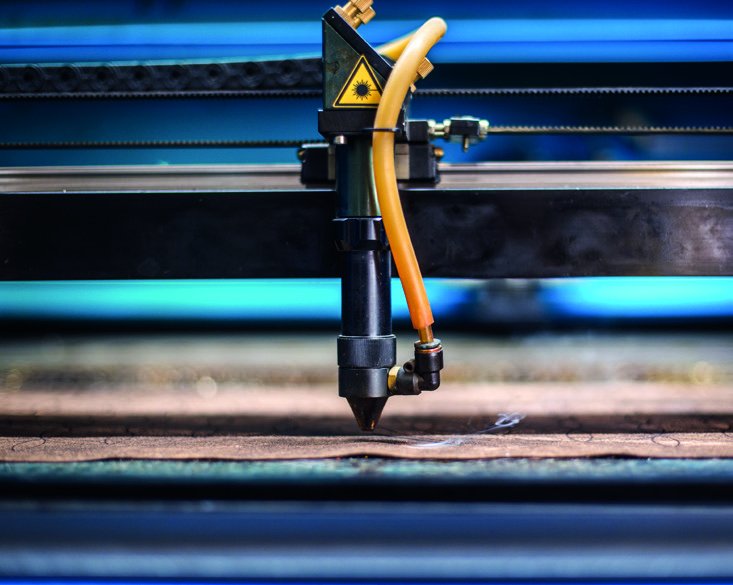 Laser CO2 de découpe et gravure de précision